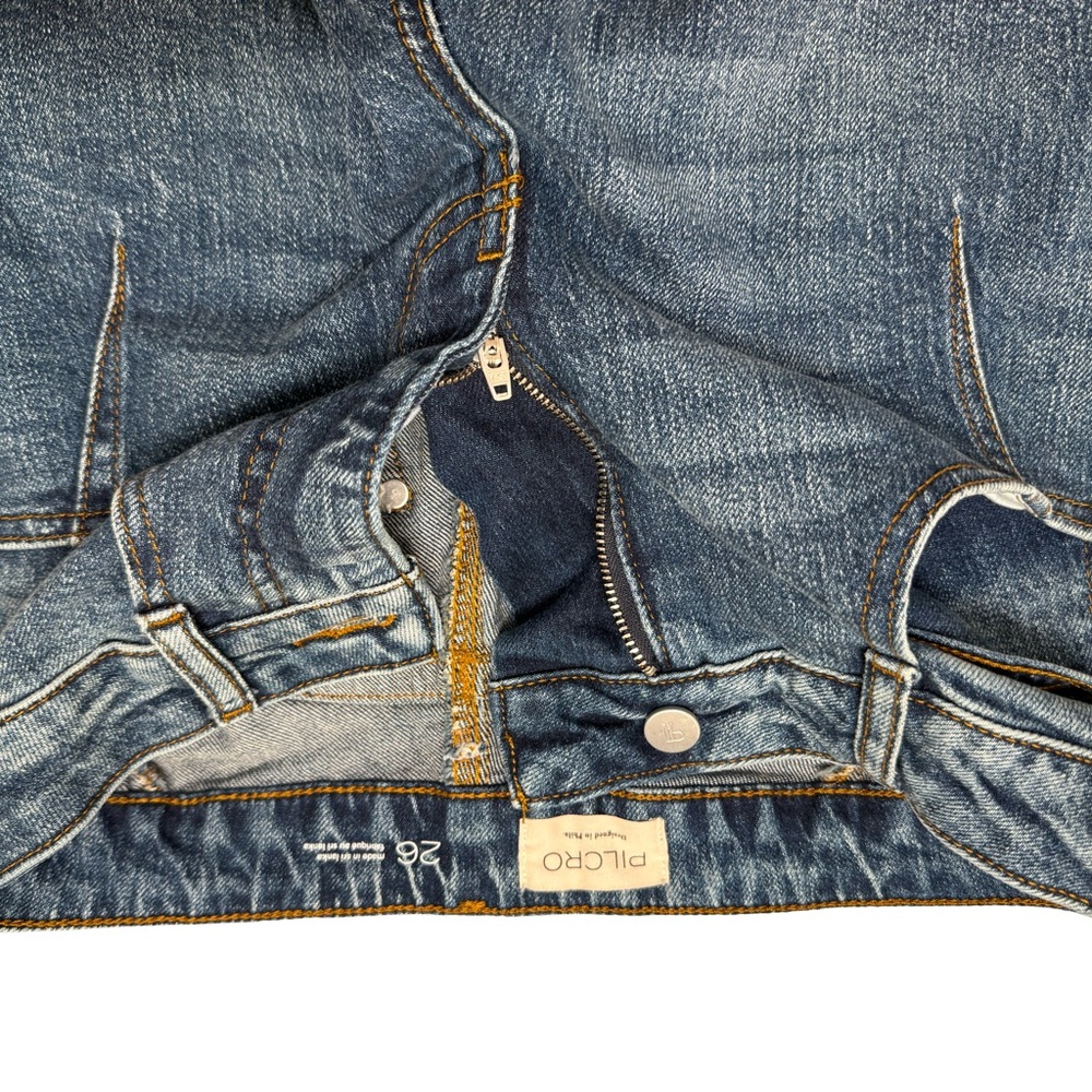 Pilcro Anthropology Two-Tone Blue Flare Jeans - Picture 5 of 10